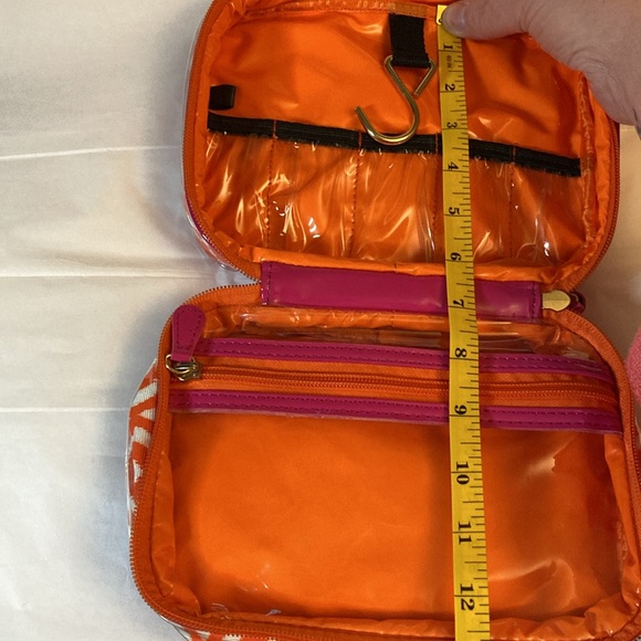 Neiman Marcus Pink & Orange Ikat Hanging Zip Travel Organizer, Great condition! - Picture 11 of 11